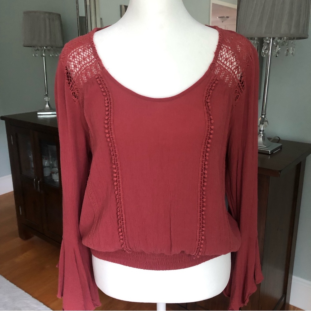 Express Rayon Bell Sleeve Scoop Neck Elastic Waist Blouse Crochet Detail Sz. Sm
